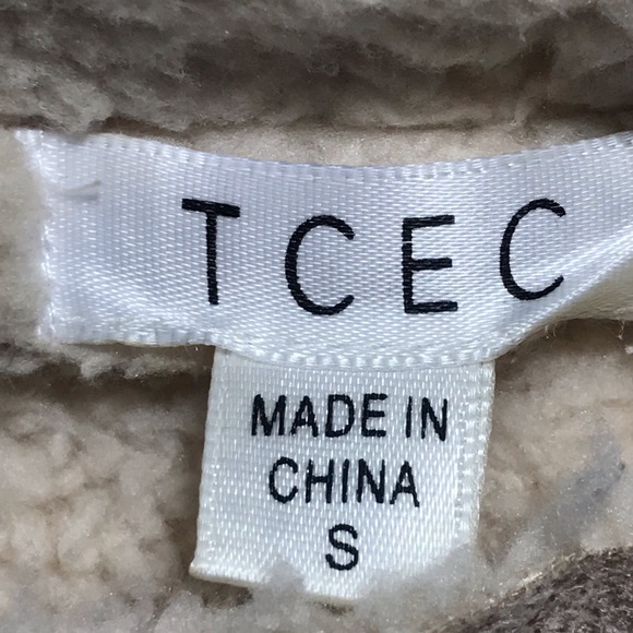 TCEC shearling vest - Picture 8 of 8